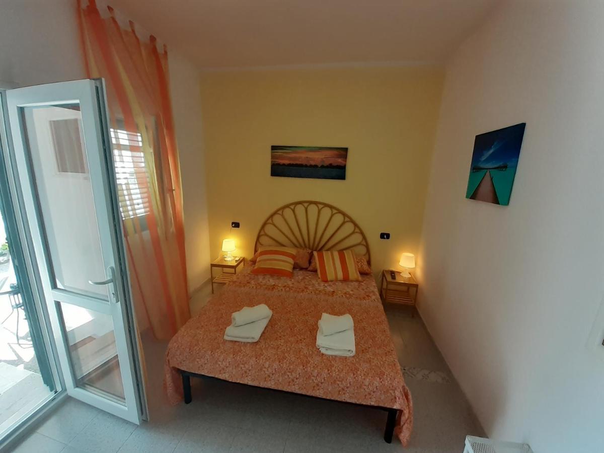 Casa Vacanza Fiorella Torre dell'Orso Zewnętrze zdjęcie